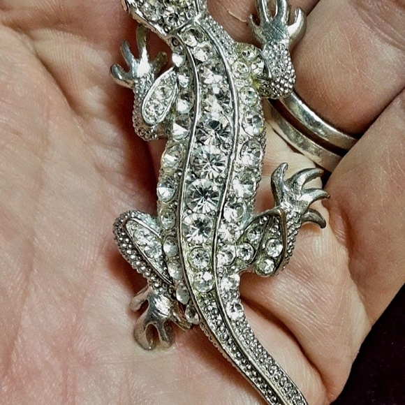 Vintage Salamander Pendant - Picture 2 of 3